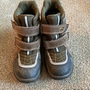 Boys/Kids Primigi Hugo-E Gore-Tex Boot Size 33 Tan